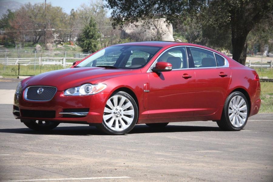  Jaguar XF 2008 года  (фото 162 из 175)